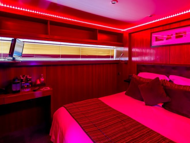 Vip Paris Yacht Hôtel Chambre Avec Jacuzzi Privatif