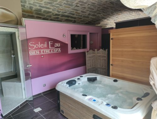 Le Soleilo jacuzzi et sauna