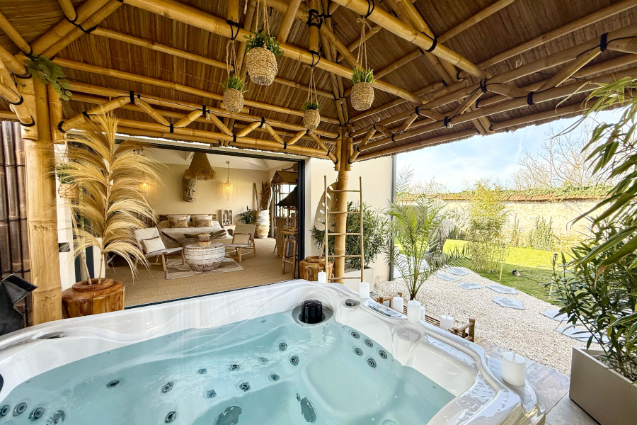 L'Escale à Bali suite jacuzzi privé proche Paris
